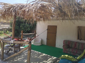 Cabaña en poblado vaquero con piscina